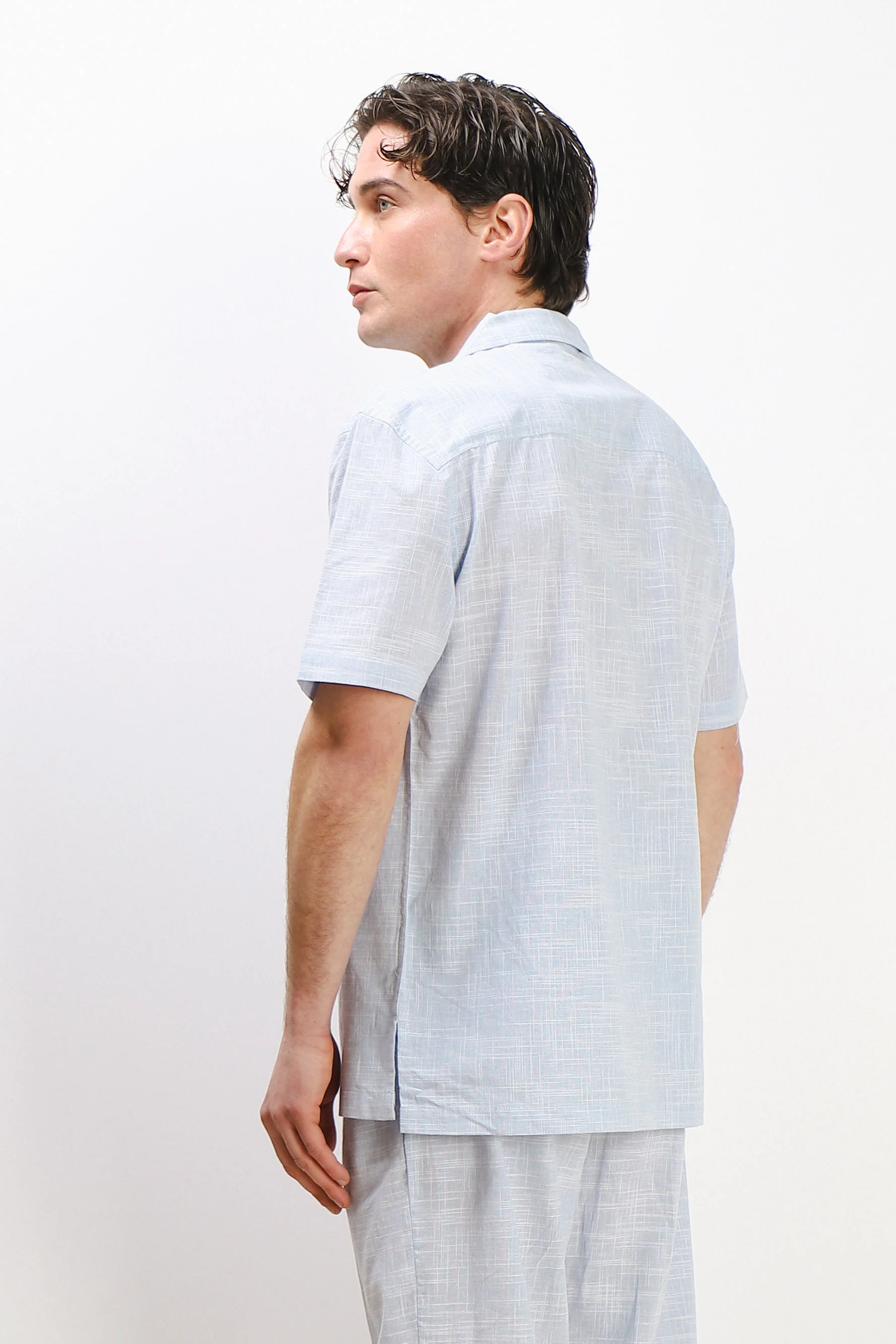 CAMICIA COLLO BOWLING MEZZA MANICA CON TASCHINO AZZURRO - Image 4